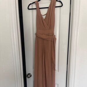 Belt Pleated jumpsuit, blush/taupe color